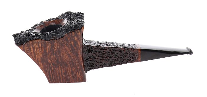 Pipa C-pipe GRUPPO 7 parzialemente rusticata shape magnum stand up canted dublin barktop