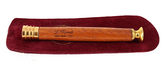 Luigi Viprati - Pigino Curapipe in Legno e Metallo