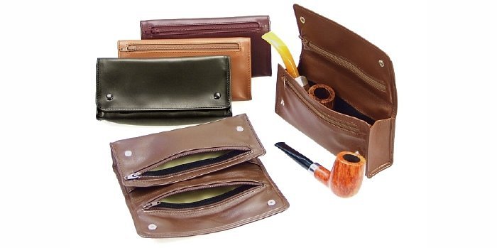 Lubinski - Borsa Vitello Nero 2 Bottoni e 4 Scomparti (2 Pipe- 2 Miscele Tabacco - Accessori)