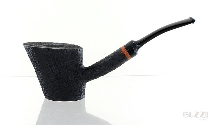 Pipa KRISTIANSEN YY sabbiata nera shape stand up cherrywood poker