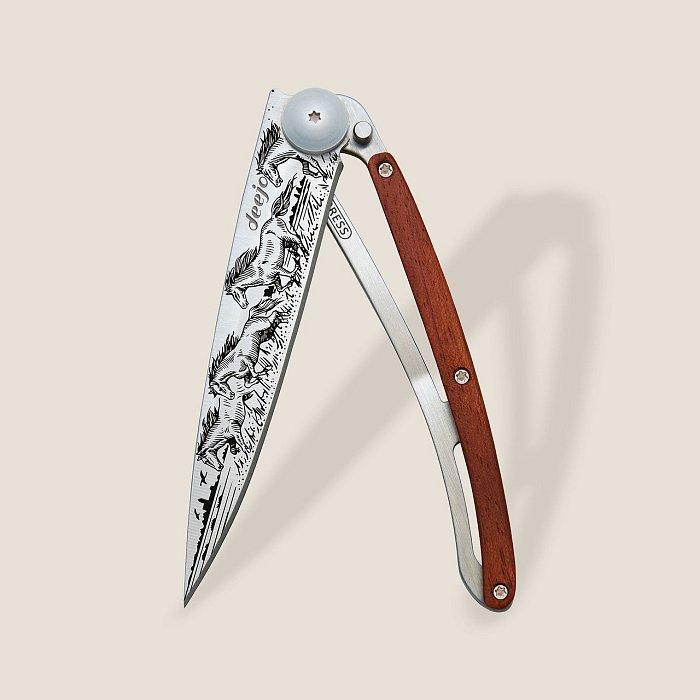 Deejo - Coltello 37G Chevaux sauvages - Legno di corallo