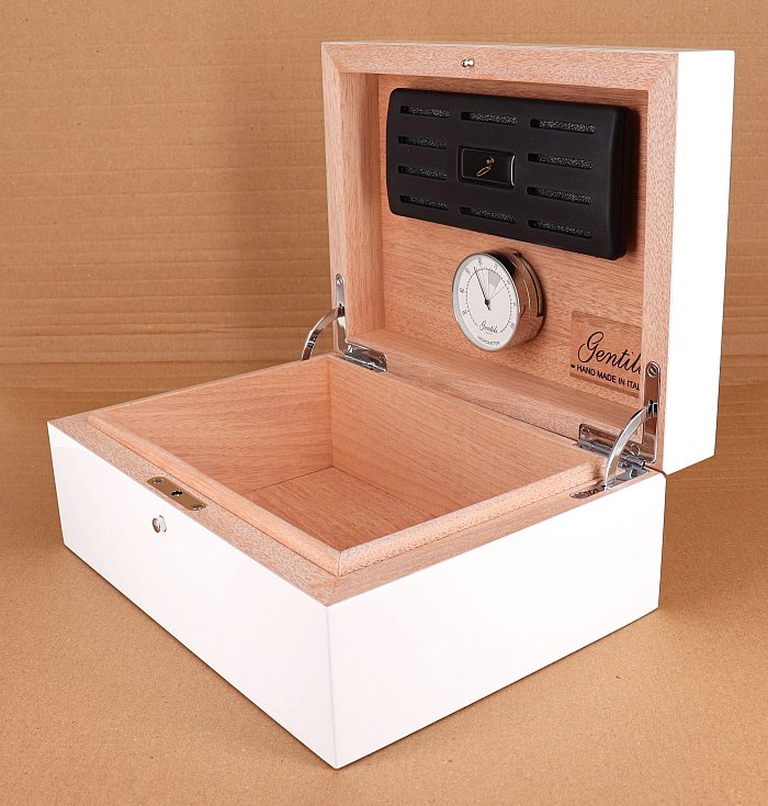 Gentili - Humidor Scatola Umidificata in Bianco Lucido per 20 Sigari o Toscani
